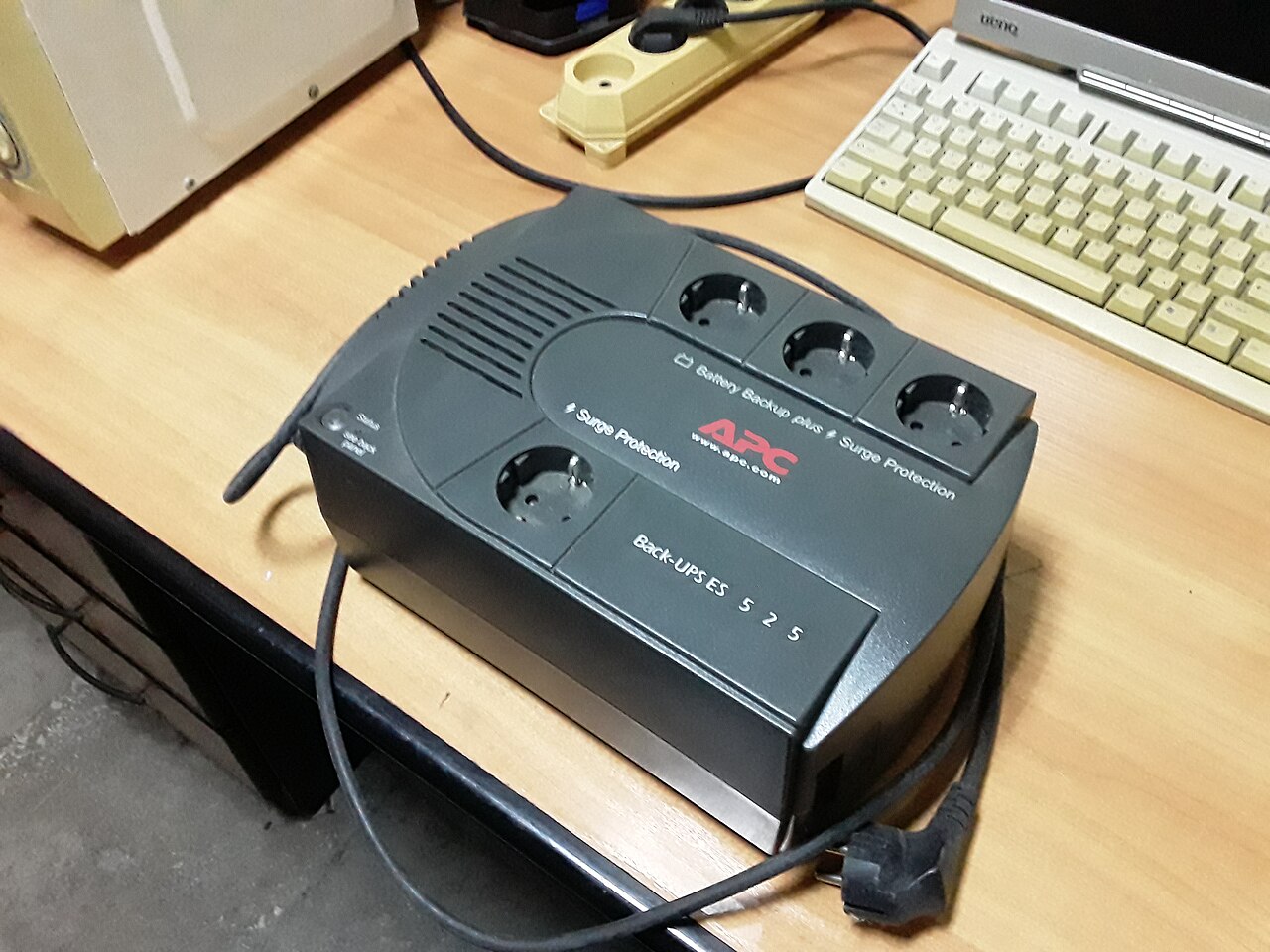 Power Cuts and Batteries: Keeping the Line Alive